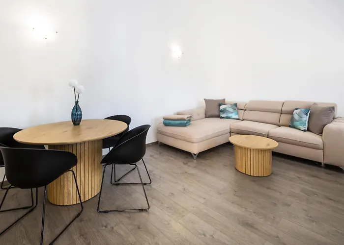 Apartamento Marina By Aneo Travel *