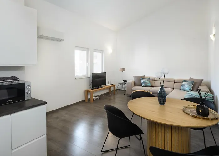 Apartamento Marina By Aneo Travel Novi Vinodolski